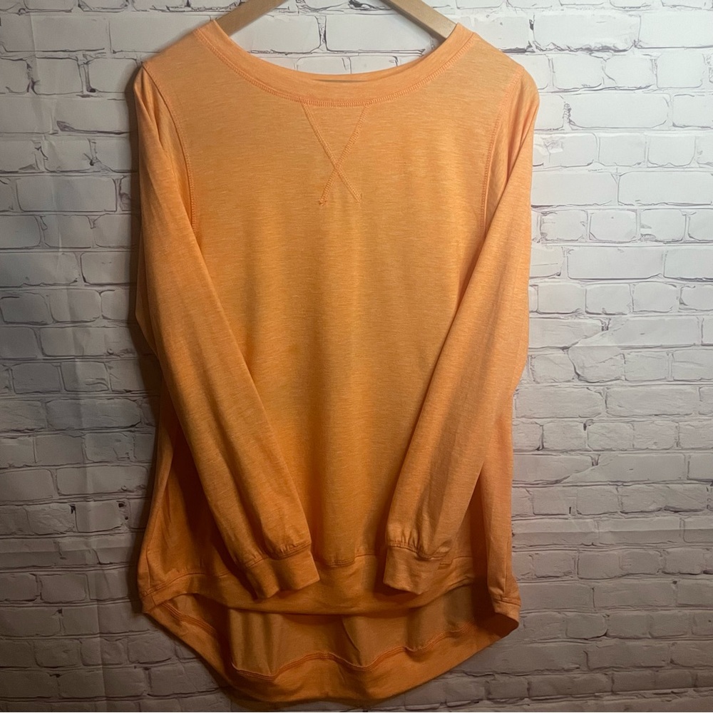 👟 Orange Activewear Top🤸‍♀️Size L
